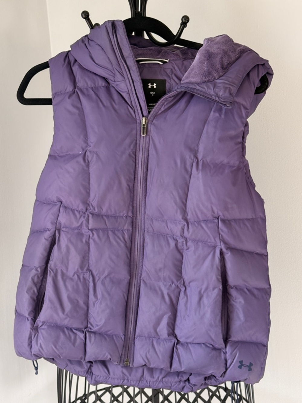 Under Armour Lavender Quilted Hooded Puffer Vest size Small